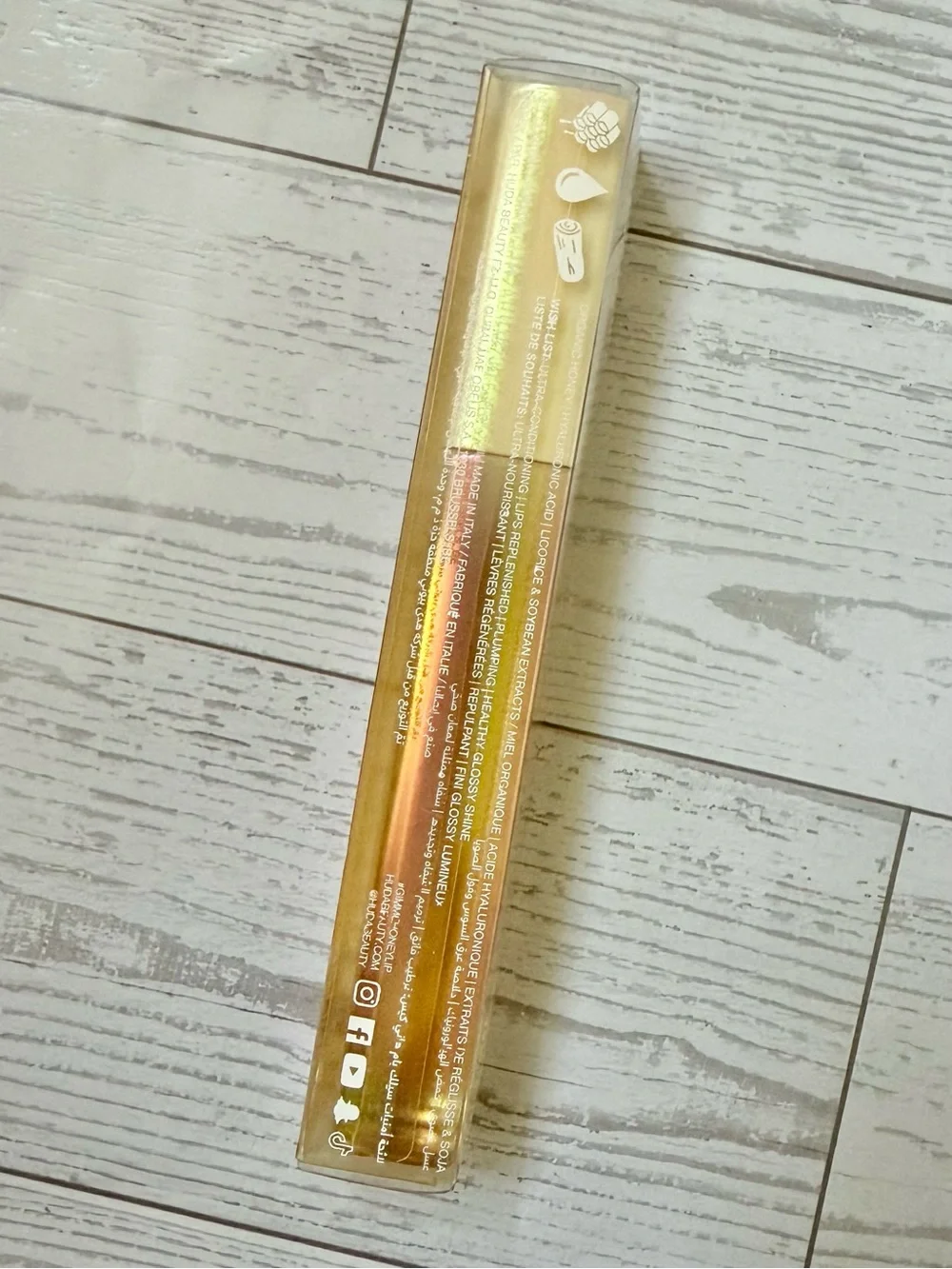 Huda Silk Balm Honey Kiss Lip Balm Queen Bee Plumping Lip Balm New in Box